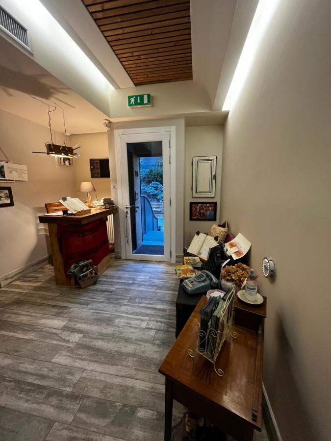 Admiramini B&B Robbiate Buitenkant foto